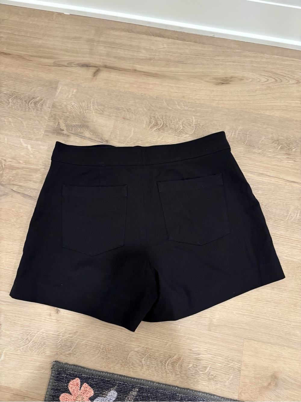 SPANX Black On The Go Shorts - Picture 4 of 5